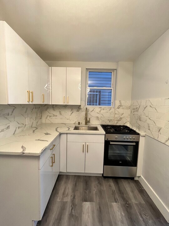 68 Bevan St in Jersey City, NJ - Building Photo