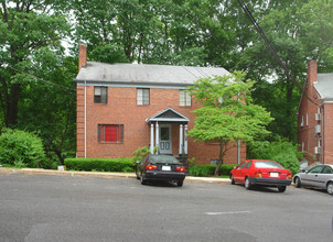 8308 Roanoke Ave in Silver Spring, MD - Building Photo - Building Photo