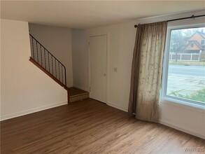 368 Grover Cleveland Hwy in Buffalo, NY - Building Photo - Building Photo