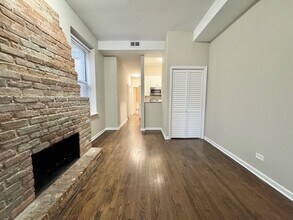 3433 N Elaine Pl in Chicago, IL - Building Photo - Building Photo