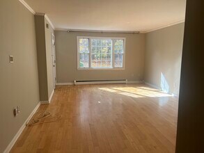 416 Springbrook Cir in Portsmouth, NH - Building Photo - Building Photo