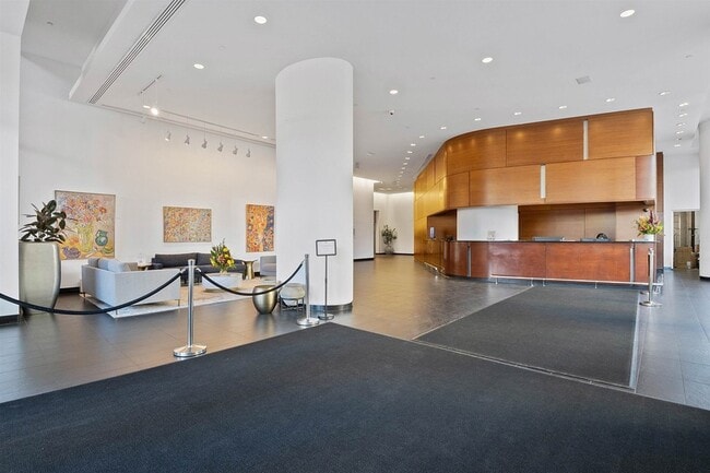 389 Washington St in Jersey City, NJ - Building Photo - Building Photo