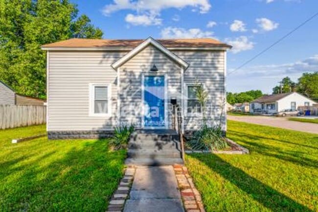 property at 1501 S Pattie St