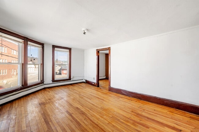 4 Elm St in Lancaster, NH - Building Photo - Building Photo