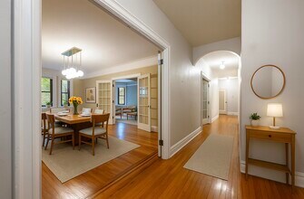 131 Kensington Ave in Jersey City, NJ - Foto de edificio - Building Photo