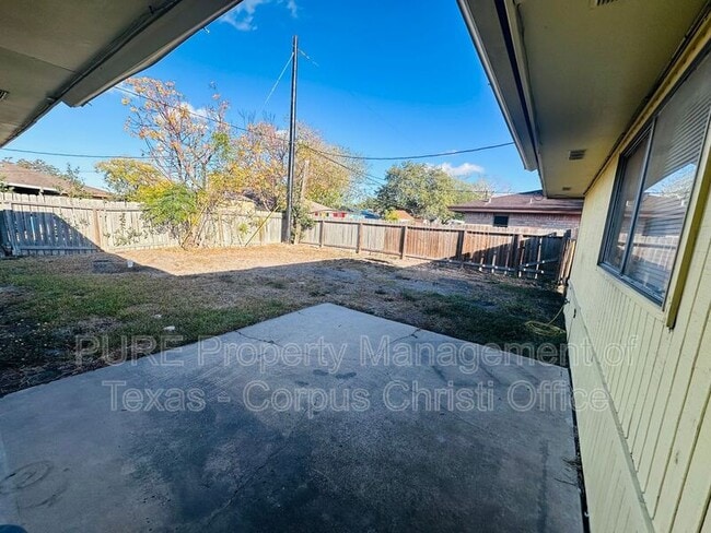 property at 11942 Mesa Dr