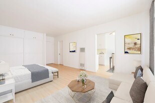 729 Gayley Ave, Unit Apt 102 in Los Angeles, CA - Building Photo