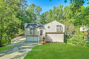 1752 Jody Dr NE in Marietta, GA - Building Photo