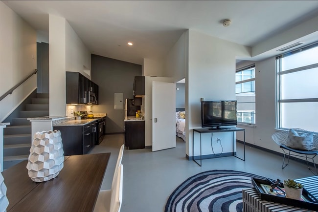 161 Berkeley St, Unit #515