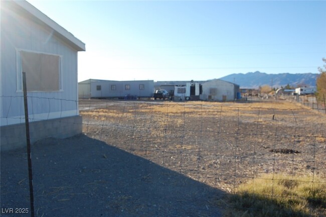 4051 Gerald St in Pahrump, NV - Building Photo - Building Photo