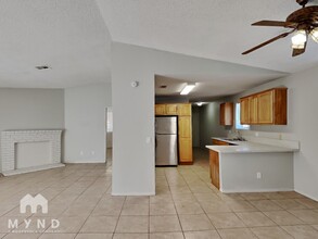 4401 Halbert Ave in Las Vegas, NV - Building Photo - Building Photo