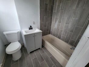 14 Wilson St in Clifton, NJ - Building Photo - Building Photo