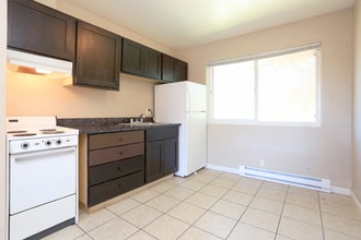 Delta Court in Fairfield, CA - Foto de edificio - Interior Photo