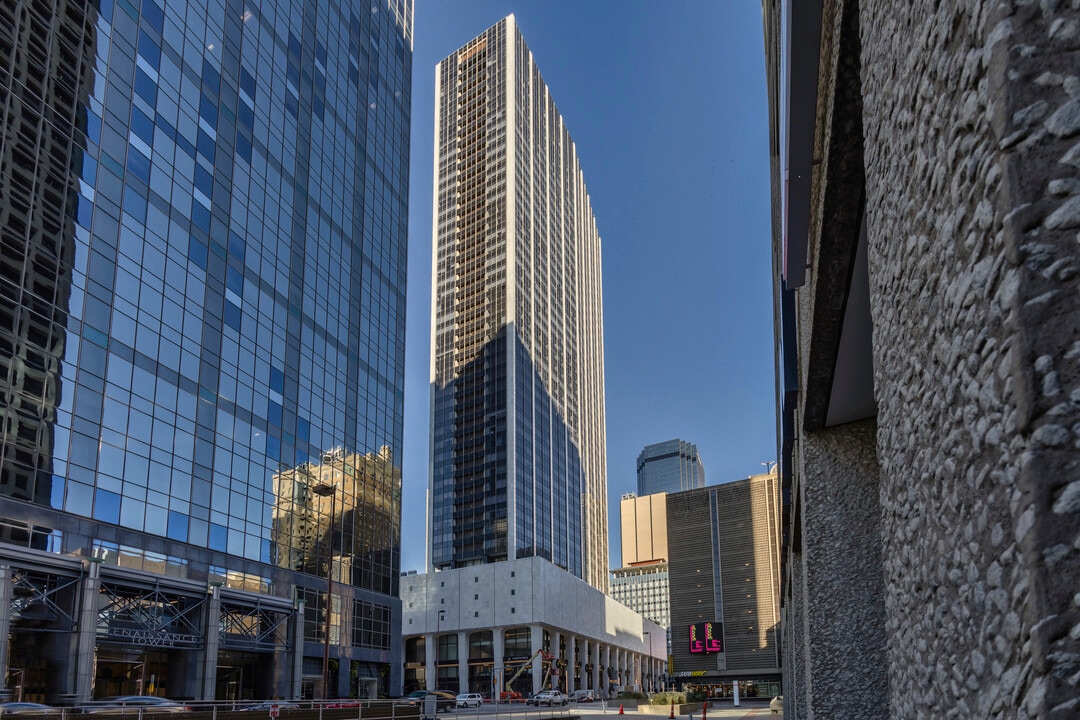 The National in Dallas, TX - Foto de edificio