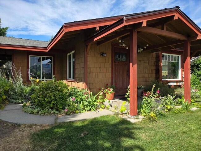 property at 2250 Howe St