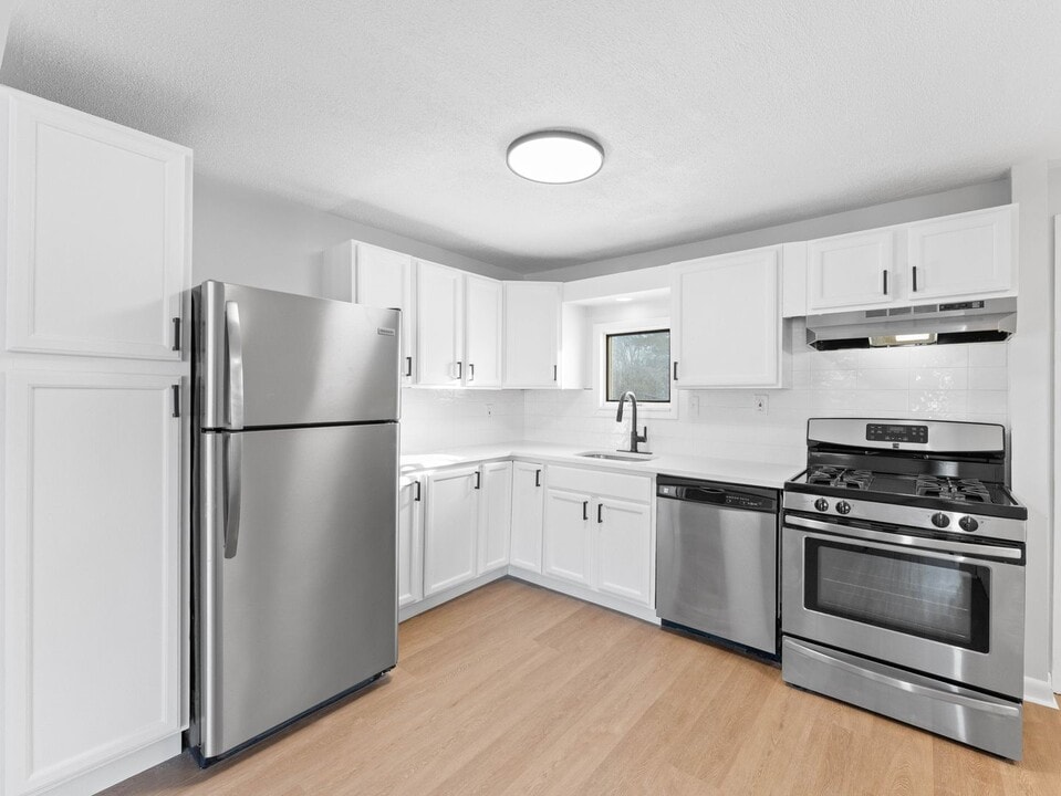 12 Rockland Terrace in Lumberton, NJ - Building Photo