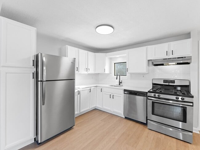 property at 12 Rockland Terrace