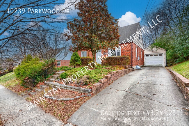 10239 Parkwood Dr in Kensington, MD - Building Photo - Building Photo