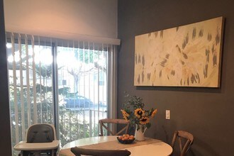 1014 14th St, Unit 1 in Santa Monica, CA - Foto de edificio - Building Photo