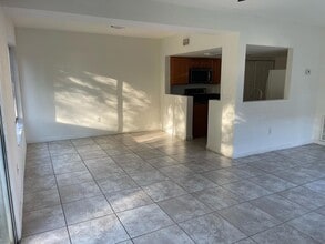 2734 Fan Palm Dr, Unit A in Davenport, FL - Building Photo - Building Photo