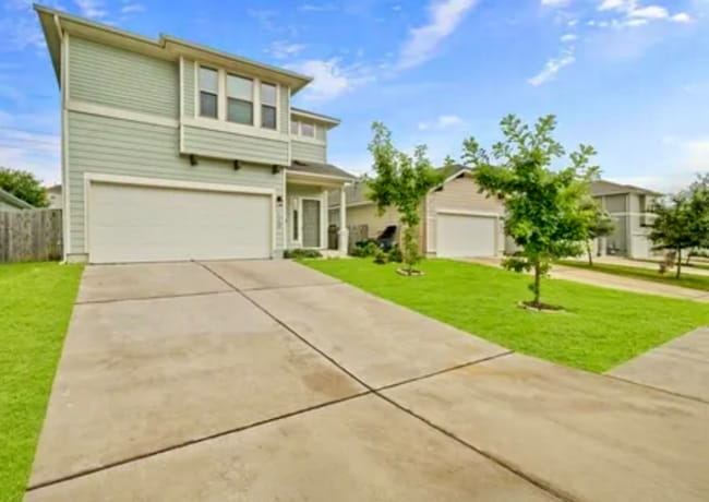 property at 400 Eagle Brook Ln