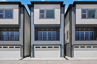 1941 Knoll St in Houston, TX - Building Photo