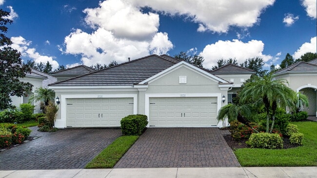property at 4920 Maymont Park Cir