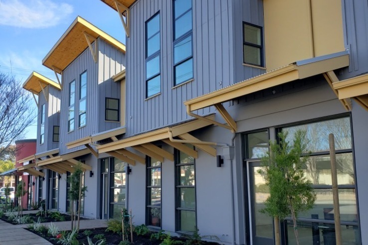 Live Oak Crossing in Santa Cruz, CA - Building Photo