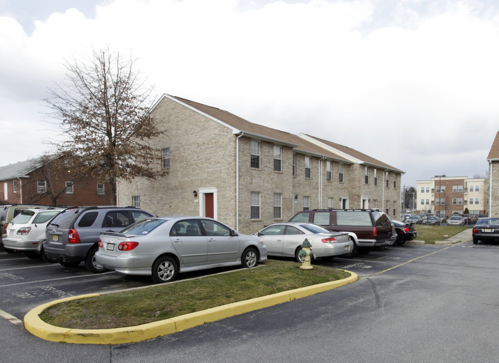 University Commons in Newark, DE - Building Photo