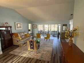 40 Comanche Ct in Palm Coast, FL - Foto de edificio - Building Photo