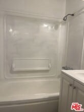 1215 S Ardmore Ave in Los Angeles, CA - Building Photo - Building Photo