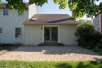 922 Pinetree Way in Lancaster, PA - Building Photo - Building Photo