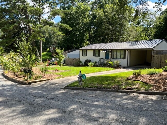 375 Cologne Dr SE in Atlanta, GA - Building Photo - Building Photo