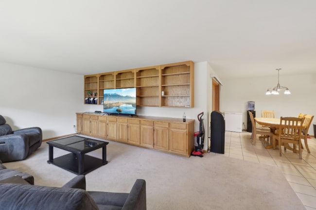 1214 N High Point Rd in Middleton, WI - Building Photo - Building Photo