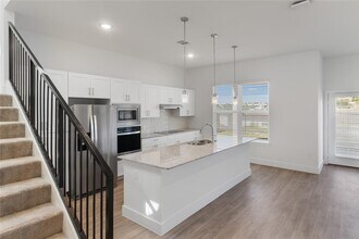 18531 Kyle Seale Pkwy in San Antonio, TX - Building Photo - Building Photo