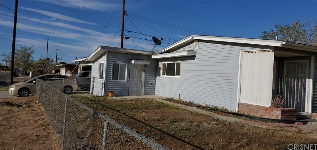 1503 E Avenue Q6, Unit 2 in Palmdale, CA - Building Photo