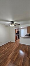 833 Village Quarter Rd in West Dundee, IL - Building Photo - Building Photo