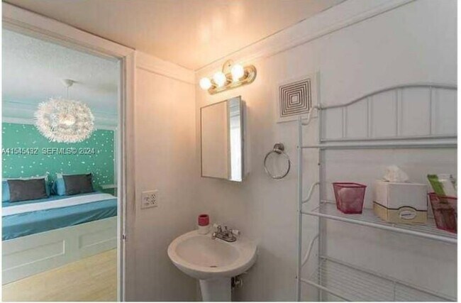 property at 753 Michigan Ave