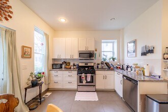 935 Summit Ave in Jersey City, NJ - Building Photo - Building Photo