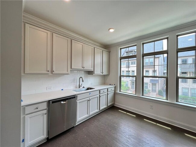 2426 Figaro Dr in Atlanta, GA - Building Photo - Building Photo