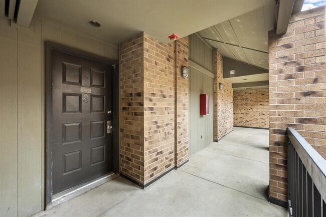 8888 Tallwood Dr in Austin, TX - Building Photo - Building Photo