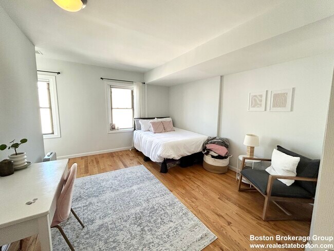 922 Dorchester Ave, Unit #2 in Boston, MA - Building Photo - Building Photo