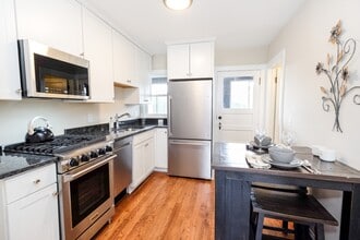 Glendale Flats and 2396 Myrtle House in St. Paul, MN - Foto de edificio - Building Photo