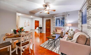 837 E Willamette Ave-Unit -1 in Colorado Springs, CO - Building Photo - Building Photo