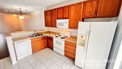 10278 Regent Park Dr in Orlando, FL - Building Photo - Building Photo