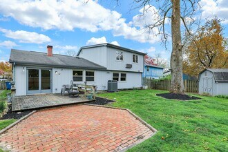 11459 Timberlake Ln in Fishers, IN - Foto de edificio - Building Photo