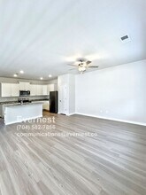 2166 Willow Gln Dr in Graham, NC - Building Photo - Building Photo