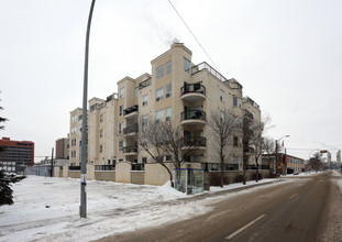 Monaco in Edmonton, AB - Building Photo - Building Photo