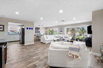 4316 S Ocean Blvd in Highland Beach, FL - Building Photo - Building Photo