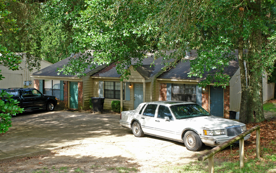 3102 Mission Rd in Tallahassee, FL - Building Photo